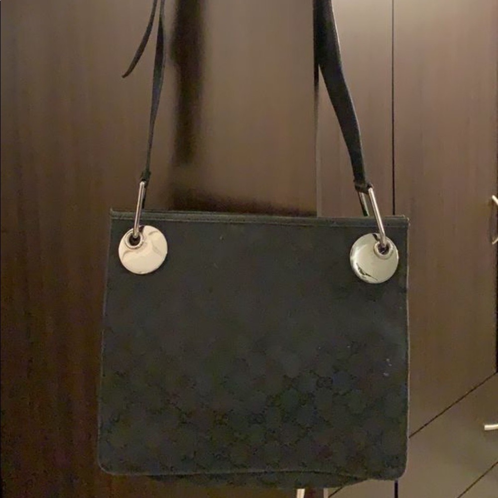 Gucci cross body authentic used
